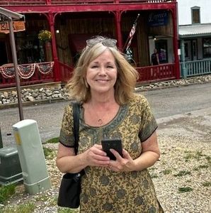 Meet your Posher, Catherine